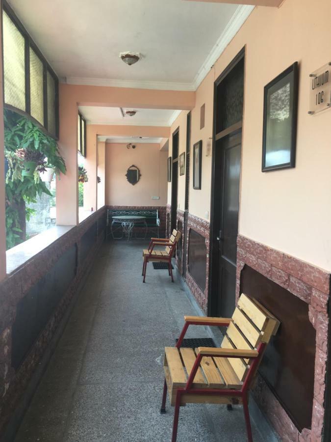 Hotel O Hya'S Homestay Dehradun Exterior foto